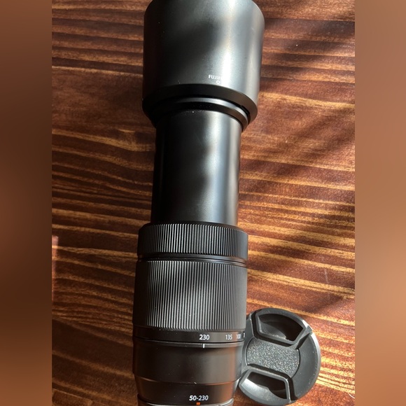 Fujifilm X Mount 50-230mm Zoom Lens - Picture 4 of 6